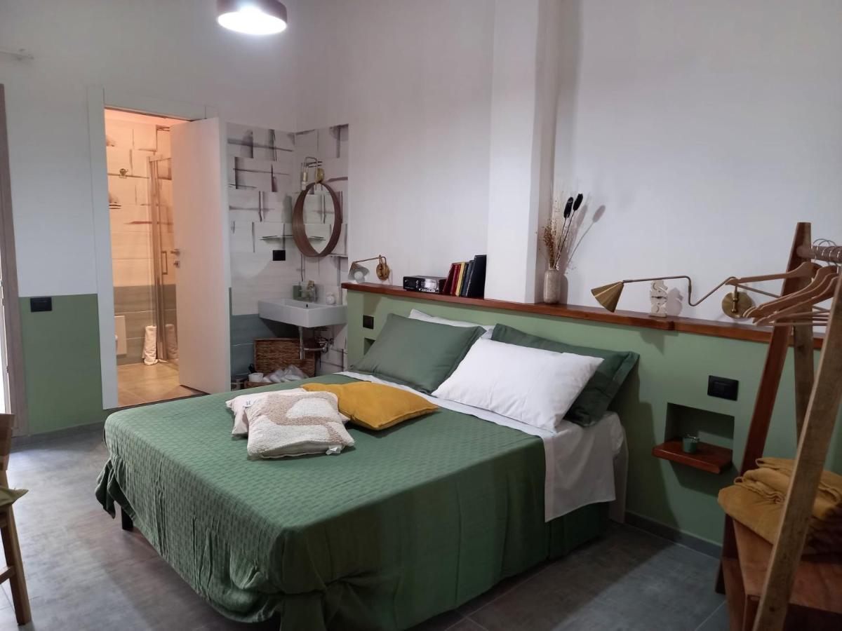 Maga Miro - Guest House Salerno Dış mekan fotoğraf